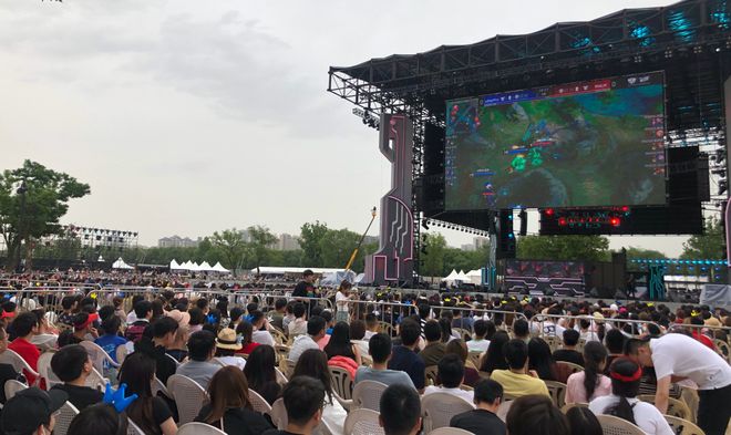 随着移动互 随着移动互