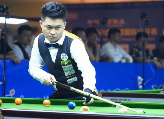 靠的不是直 靠的不是直