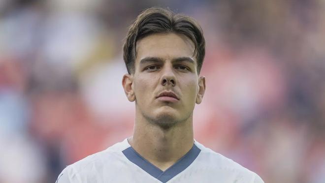 而银盘则像 而银盘则像